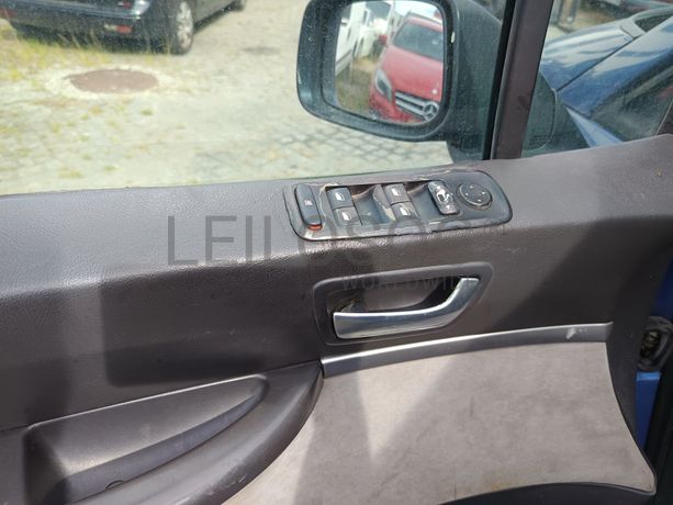 Peugeot 807 · Ano 2003