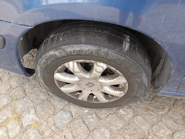 Peugeot 807 · Ano 2003