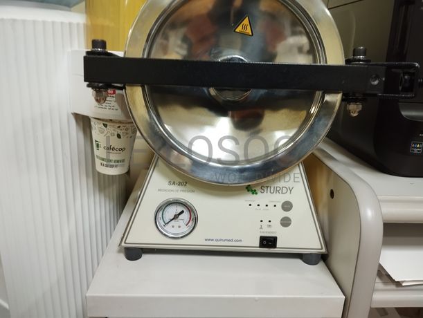 Equipamento de Escritório · Material Informático · Equipamento Clínico