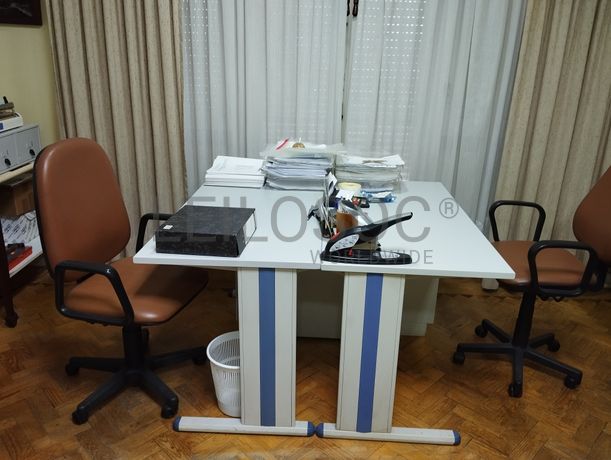 Equipamento de Escritório · Material Informático · Equipamento Clínico