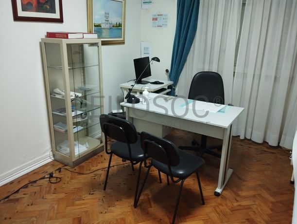 Equipamento de Escritório · Material Informático · Equipamento Clínico