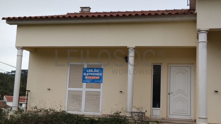 Lote de Terreno para Construção com Benfeitoria · Ansião, Leiria