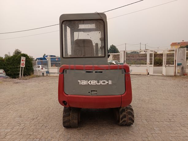 Mini Escavadora Takeuchi 