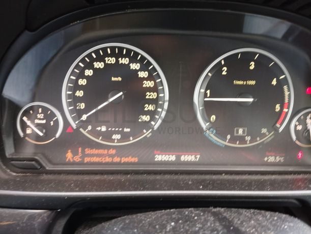 BMW 520D · Ano 2011