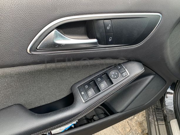 Mercedes-Benz A180 · Ano 2013