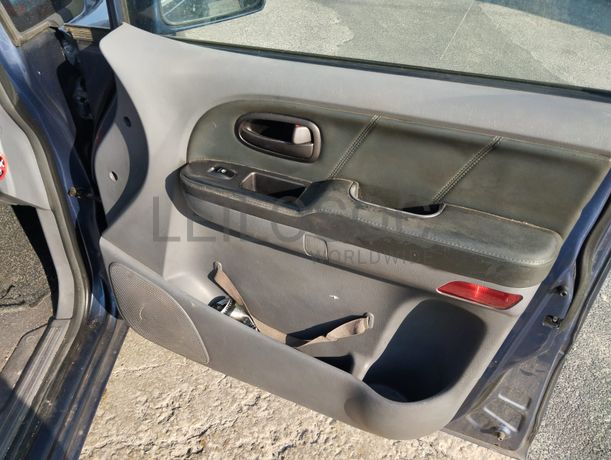 Hyundai Trajet · Ano 2003