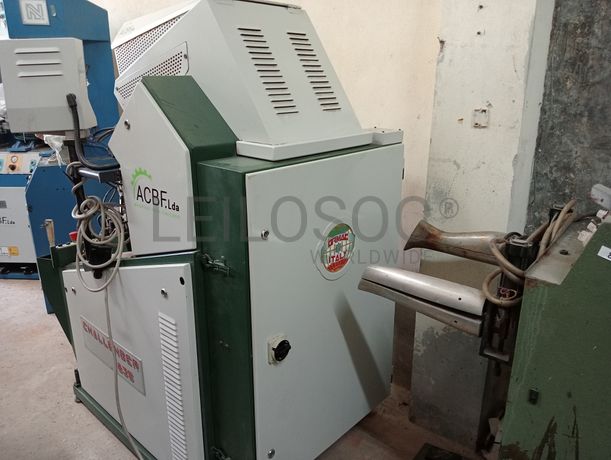 Máquina de Montar Bicos