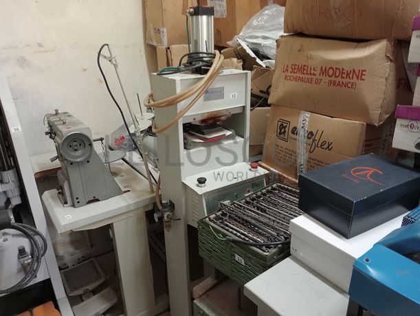 Máquina de Colar Testeiras