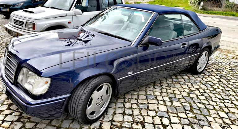Mercedes-Benz E200 Cabrio · Ano 1994