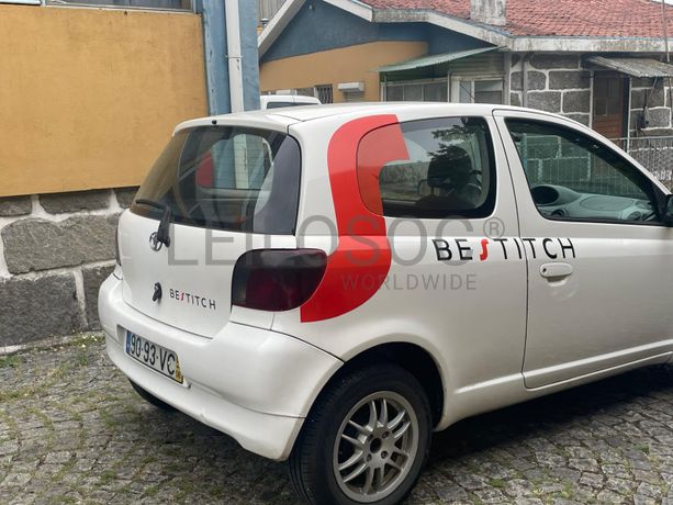 Toyota Yaris · Ano 2003