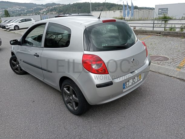 Renault Clio · Ano 2009