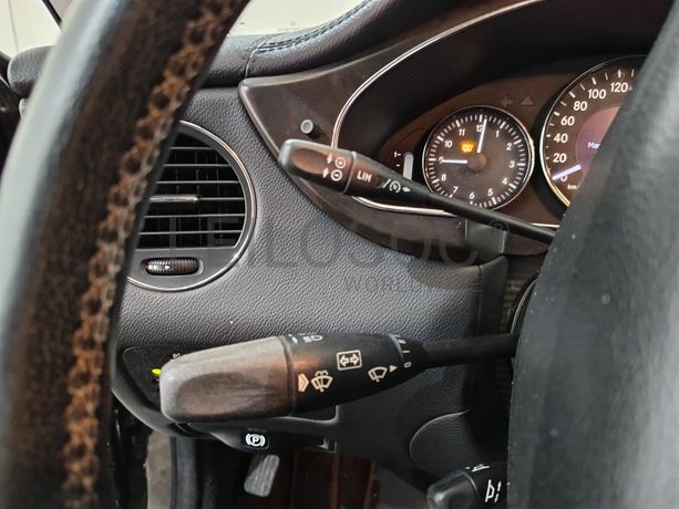 Mercedes-Benz CLS 320CDI · Ano 2005