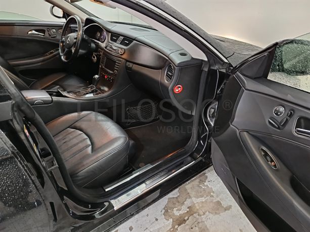 Mercedes-Benz CLS 320CDI · Ano 2005