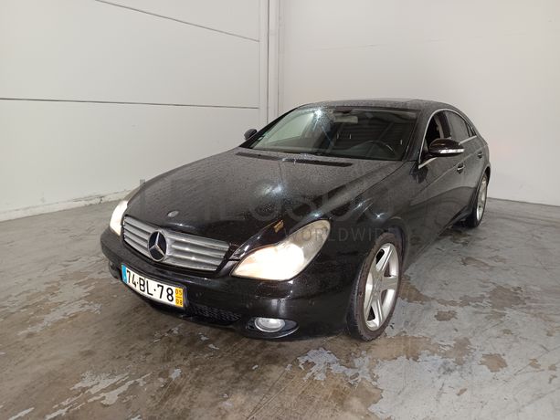 Mercedes-Benz CLS 320CDI · Ano 2005