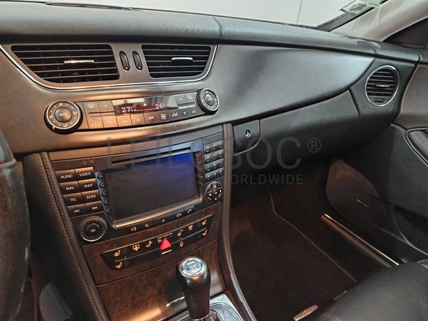Mercedes-Benz CLS 320CDI · Ano 2005