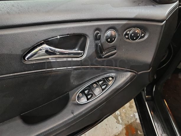 Mercedes-Benz CLS 320CDI · Ano 2005