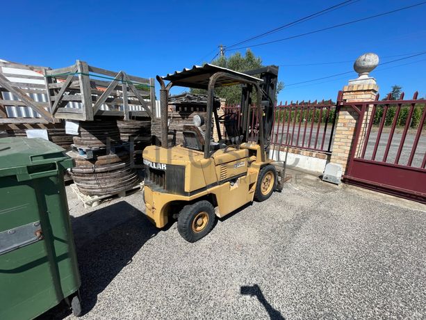 Empilhador Caterpillar