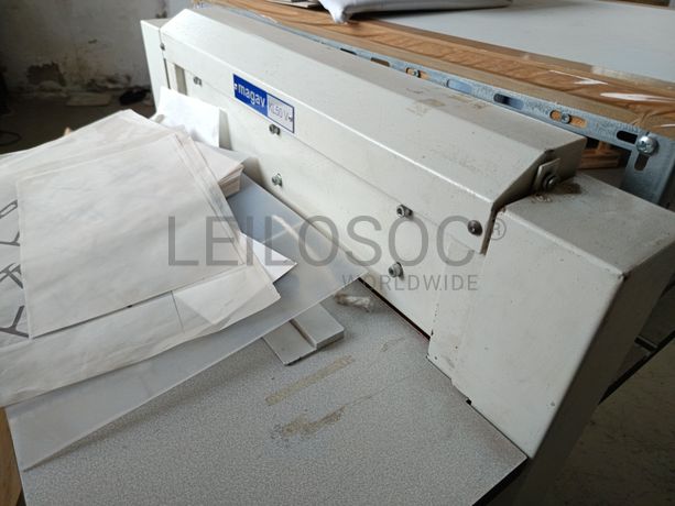 Máquina de Picar e Vincar