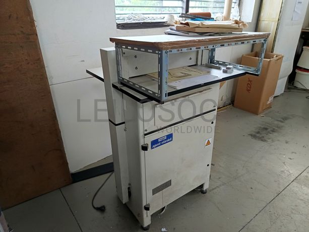 Máquina de Picar e Vincar