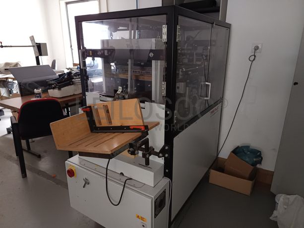 Máquina de Furar Espiral