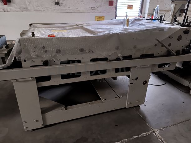 Máquina de Fechar Caixas