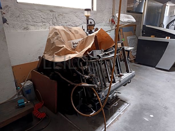Máquina de Corte e Vinco
