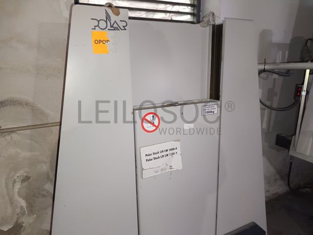 Elevador de Pilhas de Papel