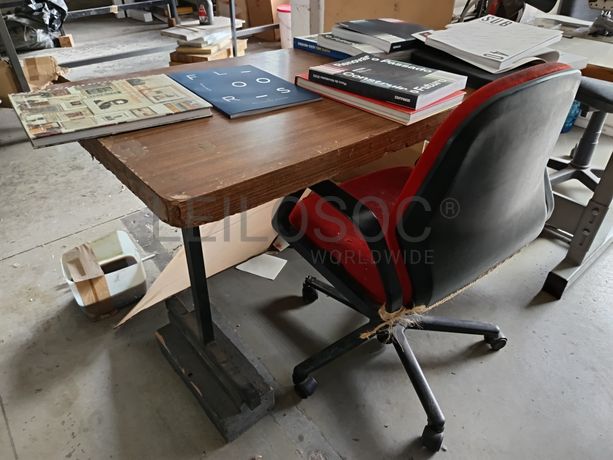 Secretárias · Cadeiras · Armários