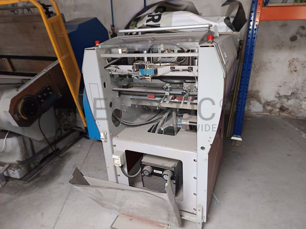 Máquina Picotar e Vincar