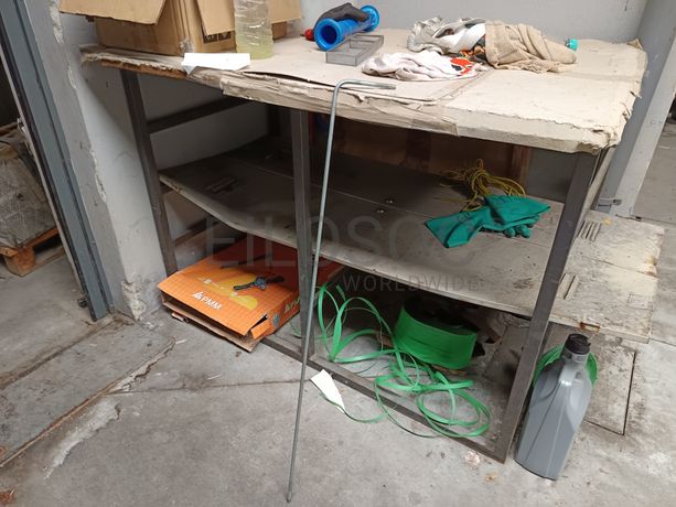 Bancadas de Trabalho · Armário · Estante