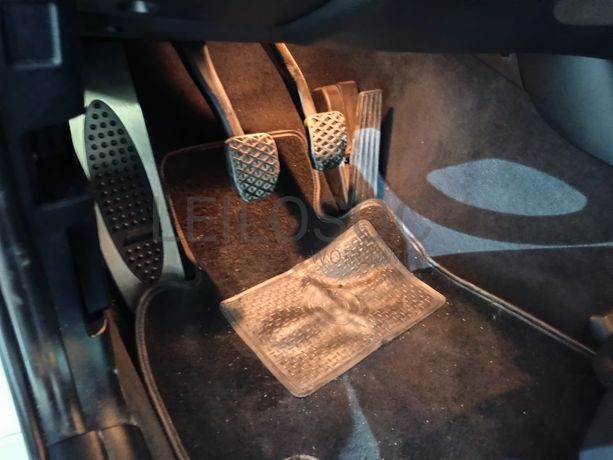 BMW 118D · Ano 2011