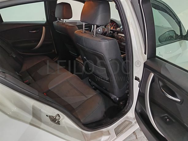 BMW 118D · Ano 2011