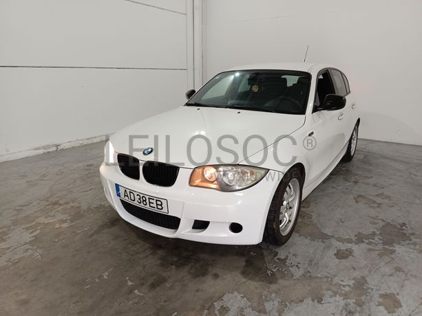 BMW 118D · Ano 2011