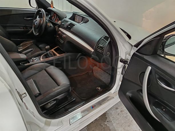 BMW 118D · Ano 2011