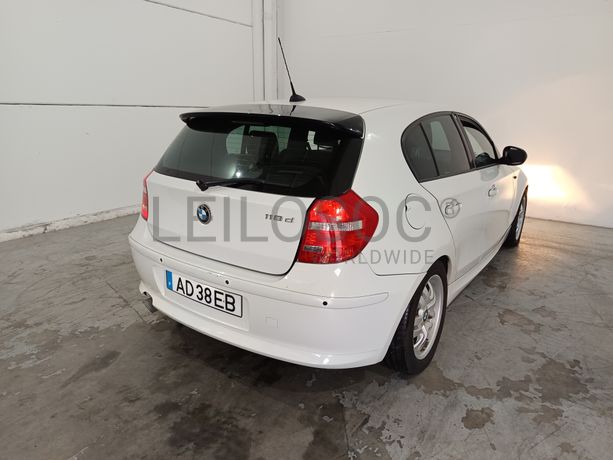 BMW 118D · Ano 2011