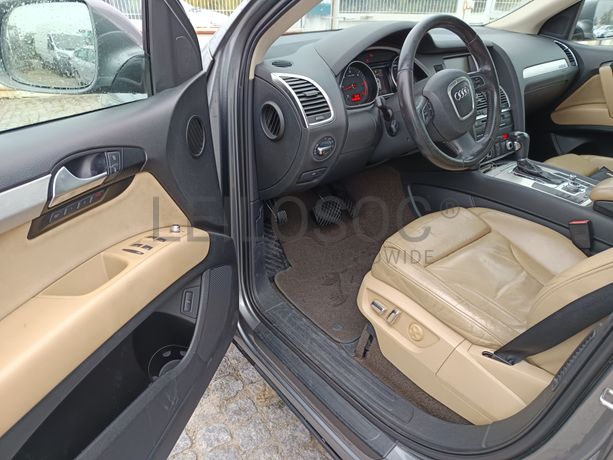 Audi Q7 · Ano 2010