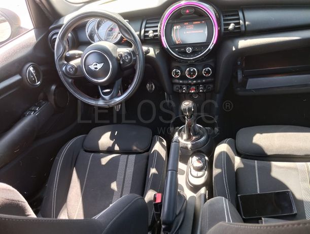 Mini Cooper One D · Ano 2017