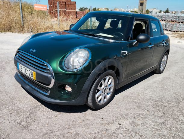 Mini Cooper One D · Ano 2017