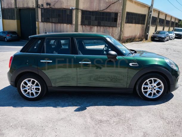 Mini Cooper One D · Ano 2017