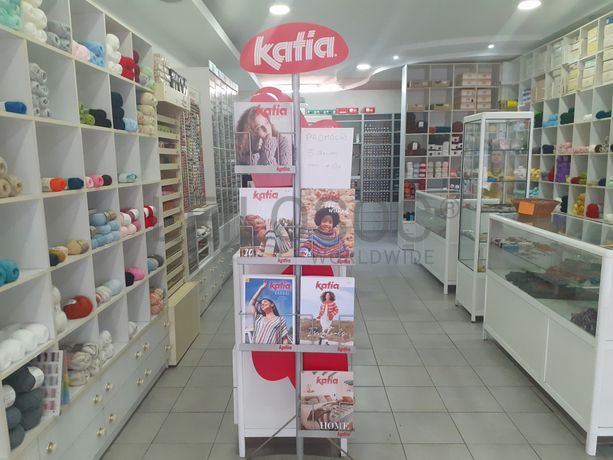 Mobiliário de Escritório e Expositores