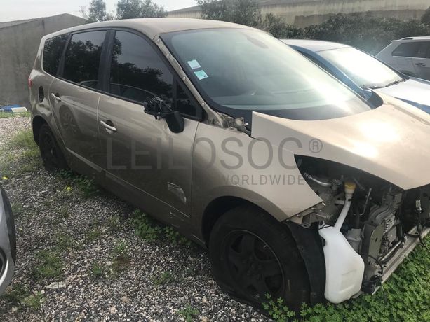 Renault Grand Scénic DCI · Ano 2014