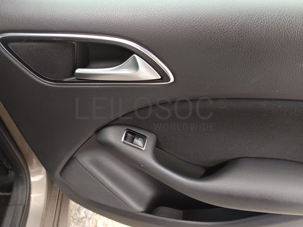 Mercedes-Benz B180 CDI · Ano 2013