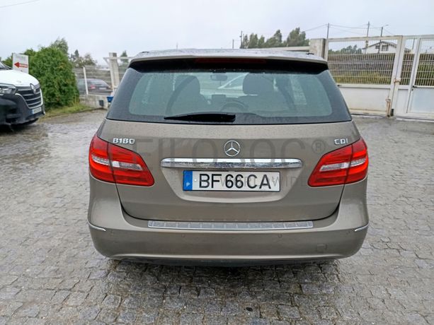 Mercedes-Benz B180 CDI · Ano 2013