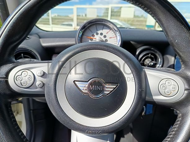 Mini Cooper D · Ano 2010