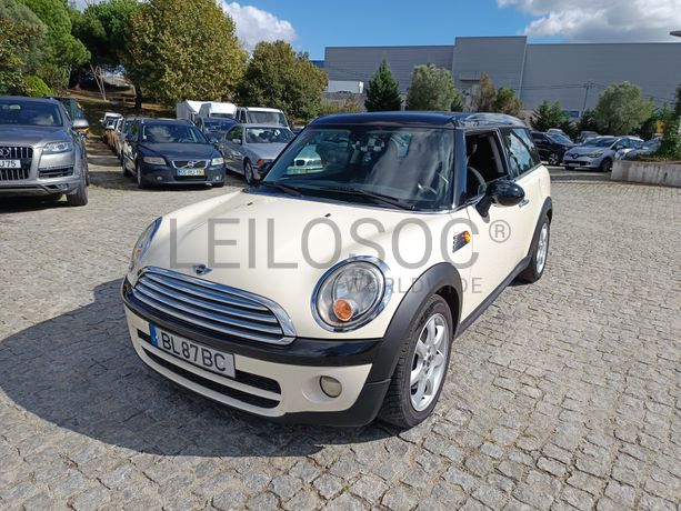 Mini Cooper D · Ano 2010