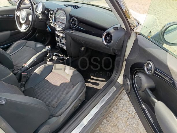 Mini Cooper D · Ano 2010