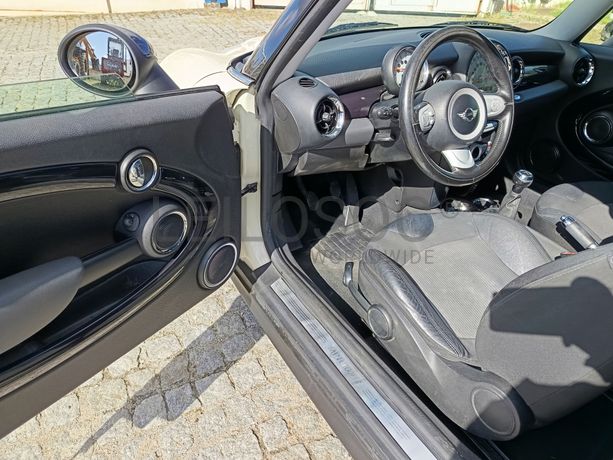 Mini Cooper D · Ano 2010