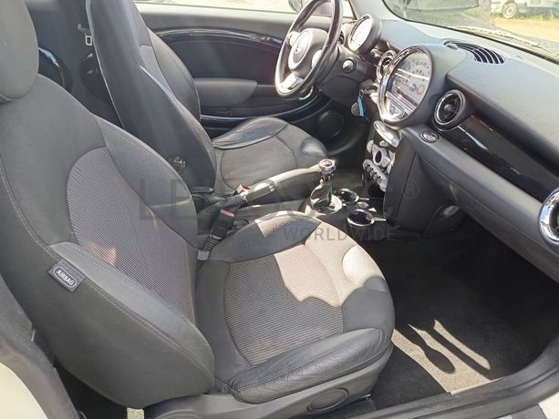 Mini Cooper D · Ano 2010