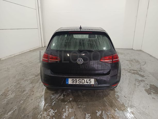 Volkswagen Golf · Ano 2016