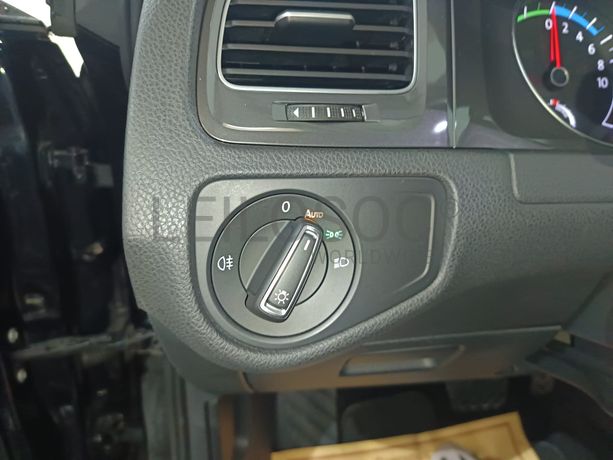 Volkswagen Golf · Ano 2016